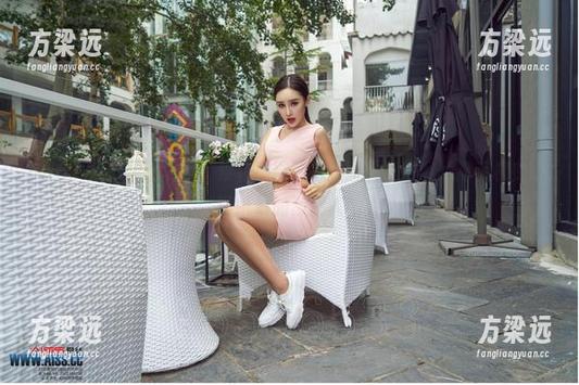 AISS爱丝(黄金版) - 索菲展现渔色美图，看得我想把手机变成壁纸展的策展人！