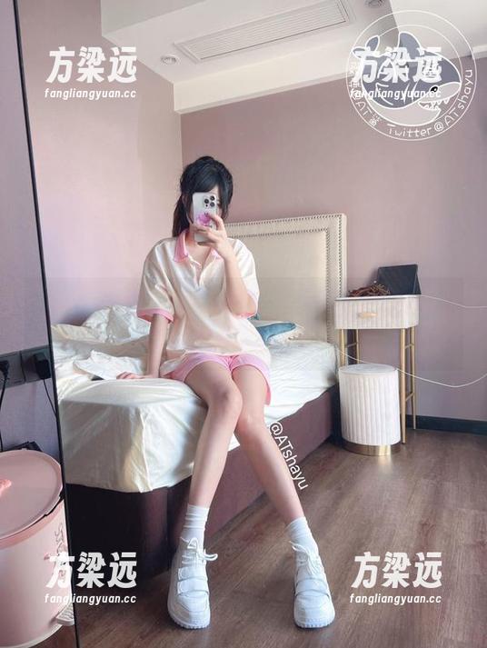 谁说拉姆只能在画框里？AT鲨的图库下载，让美好随时随地！