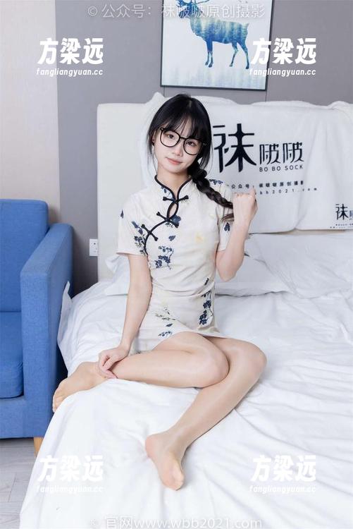 BoBoSocks袜啵啵 - 超乎想象的原图和壁纸，稚予用两双大腿袜征服眼球！