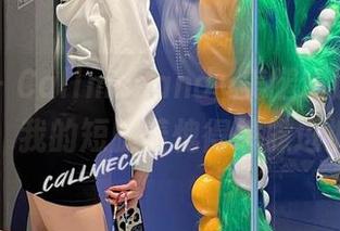 微密圈 – Callmecandy美腿精选：只要看一眼，我的短腿羞愧得想躲进裤子里！