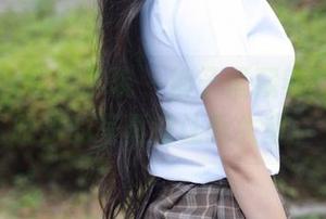 MFStar模范学院 – 裤子里藏着丝，甜筒晓彤的写真没让我失望。