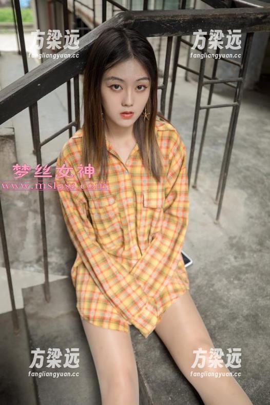 MSLASS梦丝女神 - 陈玲的在线展示——《非常端正图集》，好奇的人快来看，难得一见的完美姿势。