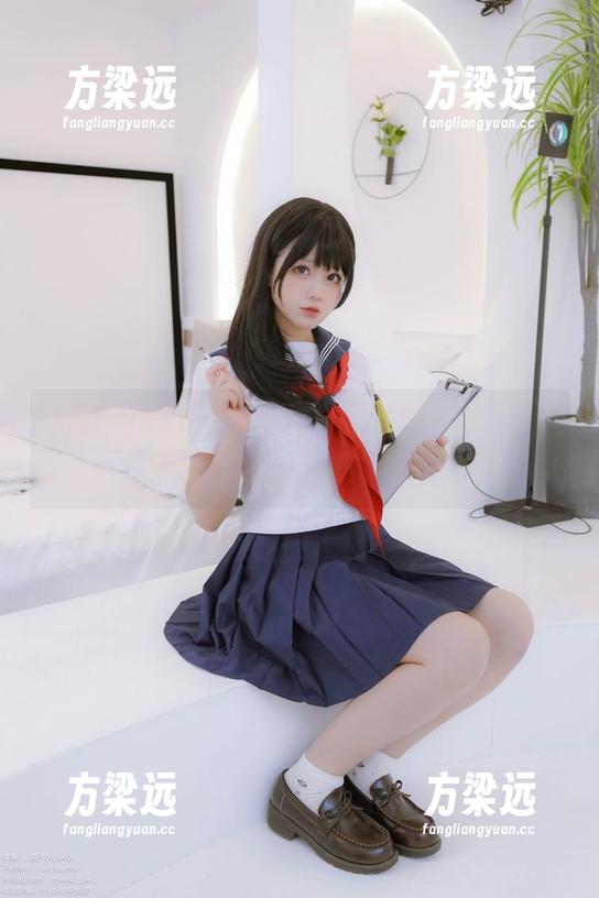 她是Nyako喵子，难以置信的在线獣耳女友资源，别眨眼！