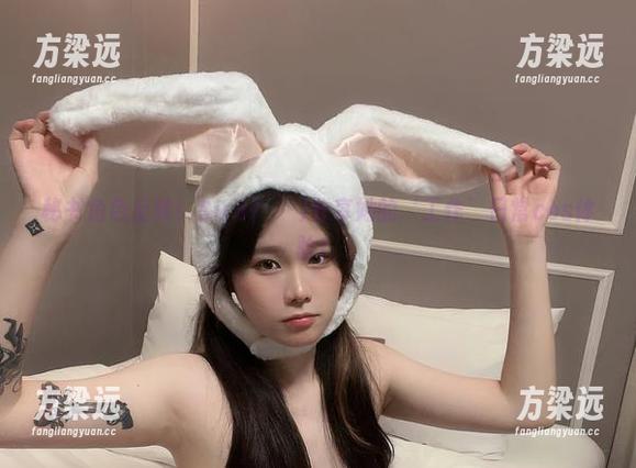 秘书角色反转！Sira(시라)分享她的‘工作’日常cos体验！