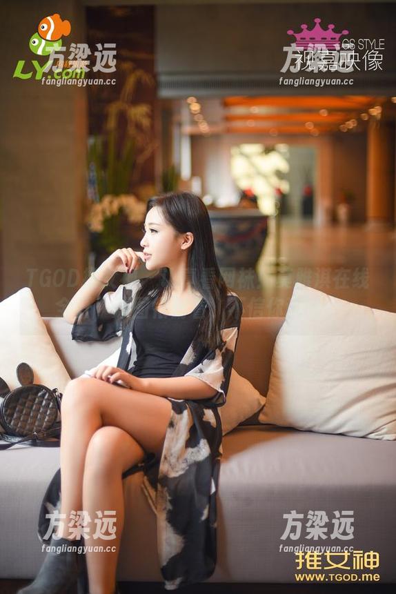 TGOD推女神 - 认真看网袜！莫雅淇在线全开，原图很耐看，不信你试试！