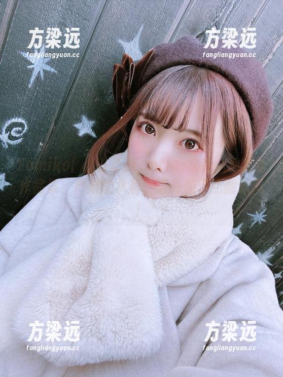 Tomiko(とみこ)Fantia-水着：她的新作品集，严肃的水着，意外加了点幽默风！