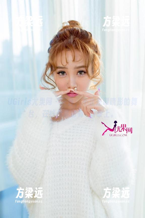 UGirls尤果网 - 天台，不止是谭晓彤的舞台，在线合集也有驚喜奉上。