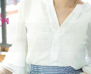 UGirls尤果网 – 少女黛熙儿的美图，不经意中暴露了几分俏皮