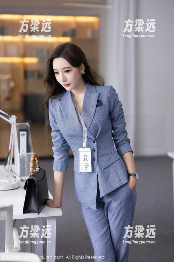 Xiuren秀人网 - 在线来探讨刘钰儿的户外图集，你看她的表情变化没有？