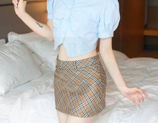 Xiuren秀人网 – 奈奈Fox的教室：叛逆与优雅的写真合集，别太认真哦