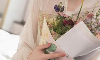 Xiuren秀人网 – 校服和李丽莎，这组合让我想到了谁？原图展现的气质，太有趣了。