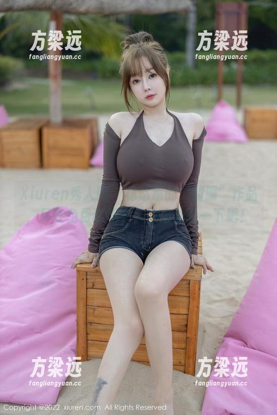 Xiuren秀人网 - 林悠悠的“制服”作品，尽在免费试用中，快来体验一下吧！