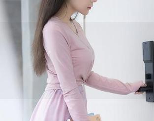 Xiuren秀人网 – 水手服里的林文文yooki：私拍的每一张美图，都在说“港口在哪里”？