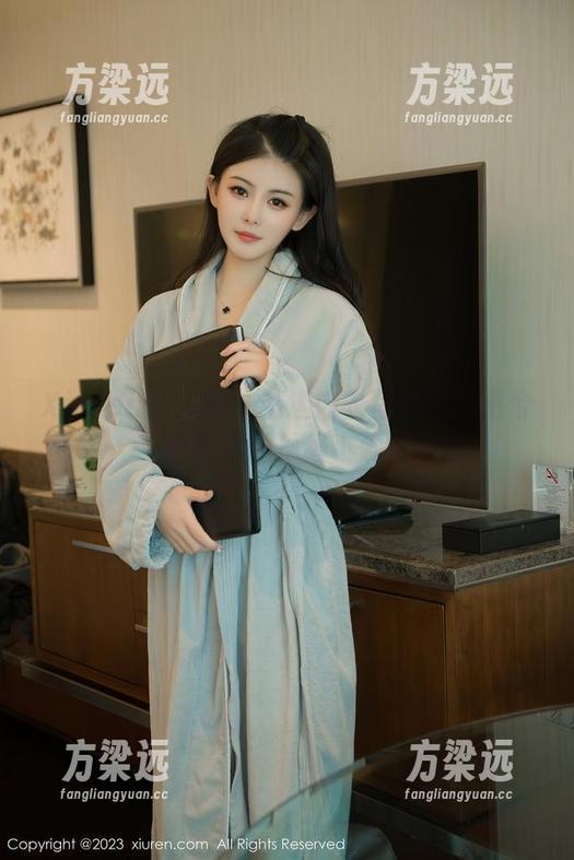 Xiuren秀人网 - 精选内衣写真集：田兮白带来的顶级小确幸