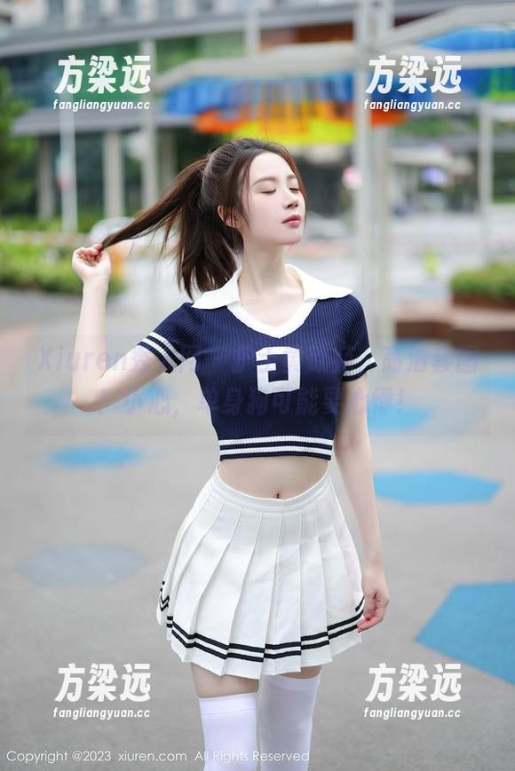 Xiuren秀人网-黄歆苑 Xiuren秀人网 - 护士黄歆苑,高清套图!小心,单身狗可能要心悸!