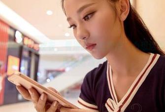 aiss – 欣杨的全套皮衣，看得我一脸期待，心想这该不会也是种新操练？