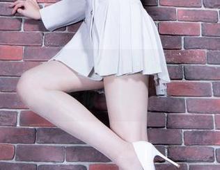 beautyleg – 当无圣光校服遇上Yvonne：图片似乎说了更多。
