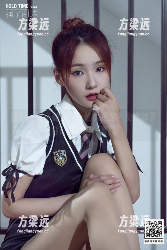 丽柜 - 慕子的美腿，谁能拒绝？免费的下载让你眼前一亮！