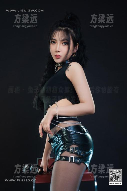 丽柜 - 兔子和甜甜众筹：下载后你也能有只兔子陪你发呆！