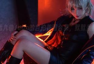 动动手指，看九曲Jean的自拍美图合集，默默羡慕这拍照水平…