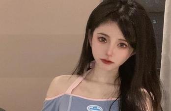 找到倦倦喵的猫娘作品，不小心踩了“萌点雷”