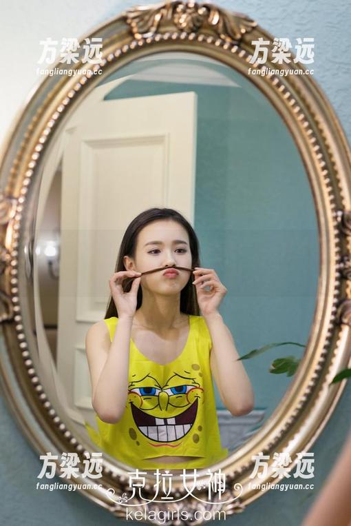 克拉女神 - 佳莹的内衣私拍合集，真希望她不介意我瞄了一眼。
