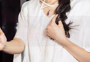 克拉女神 – 珊珊的无圣光校园合集，为什么池塘边总是那么好看？