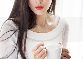 克拉女神 – 薇薇上线：高清油亮，分享一下可以动的玻璃吗？