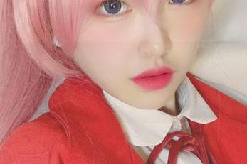 嘎潼带你看最新写真，穿上那件礼服，连风都想追着她跑！