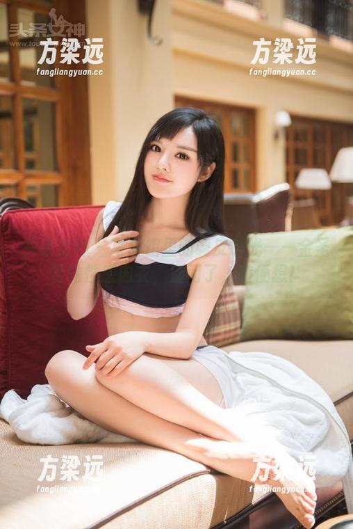 头条女神 - 写真馆里的调皮时光——金圣雪的性感内衣，别问了，随便想！
