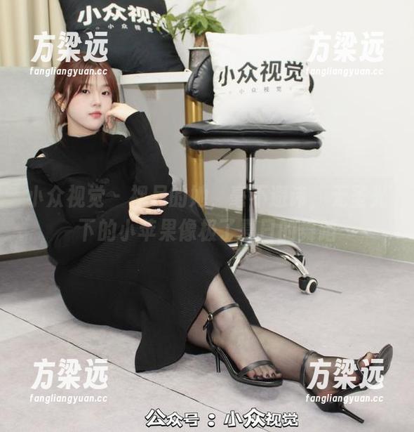 小众视觉 - 裸足的她，毫不避讳，无圣光下的小苹果像极了夏日的舞蹈