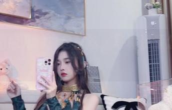 小小奶瓶儿的白色蕾丝，写真资源怎么没见过？
