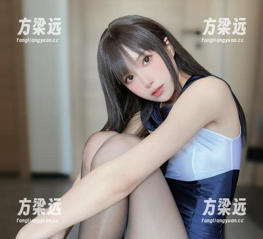福利拼图：布丁大法的黑色写真，每片都透着一点儿妙趣。