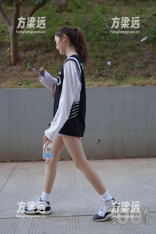 异思趣向 - 看小婕在红色针织裙（下）里的私房日常，这可是逆天日常啊！