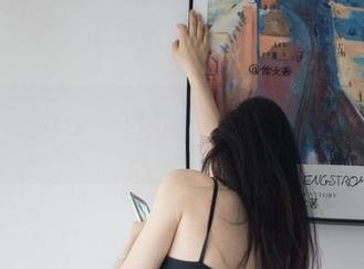 微密圈 – 最新作品滴！张鑫baby的三套图哦，中间好像藏着啥吧？