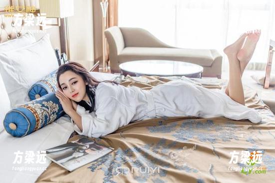 推女神 - Lee小棠：当私房写真大会与原图争夺注意力时...！