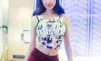 推女郎 – 看！Yu佳妮最新写真集在办公室演绎了什么江湖恩怨，脚下的打印纸太香了！