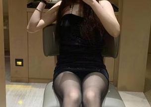 微密圈 – 有没有人期待提袜少女的灰丝美图图包？我已经提前跪了！