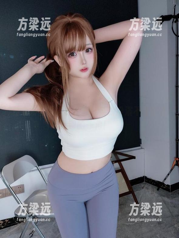 日奈娇图集更新：让课桌的扮演不止于上课的一角！