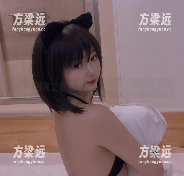 是青水图库之私房奇观：阴影与光线的交汇。