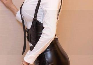 微密圈 – 果儿Victoria的漆皮女王造型，图库里分享的每张都在挑战你的眼球承受力。