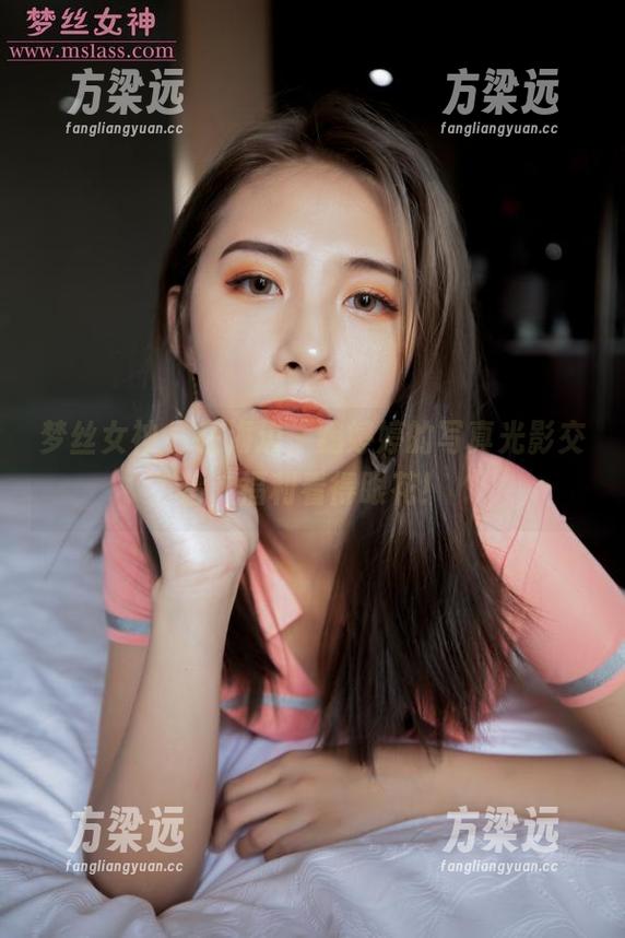 梦丝女神-魏婷婷 梦丝女神 - 在海边,魏婷婷的写真光影交错,福利看得眼花!