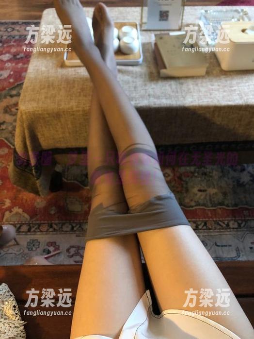微密圈 - 梦里一只喵教你如何在无圣光的教室里搞怪！