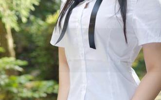 模范学院 – 揉揉肉肉的写真：看到体操服想捏一捏！