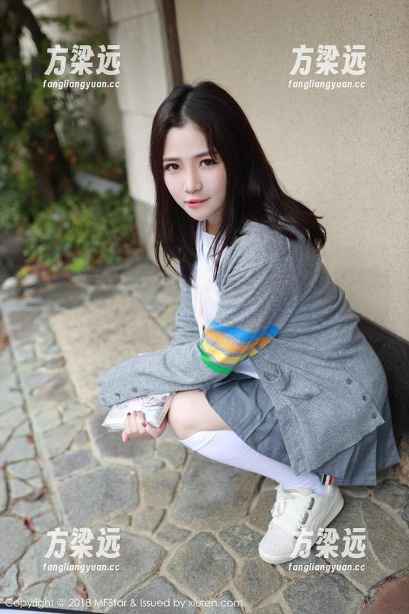 模范学院 - 难以抵挡艾静香私房图包里的那一抹比基尼