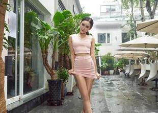 爱丝 – 当欣杨的“女友”是个title：原图+写真=尴尬但好看！