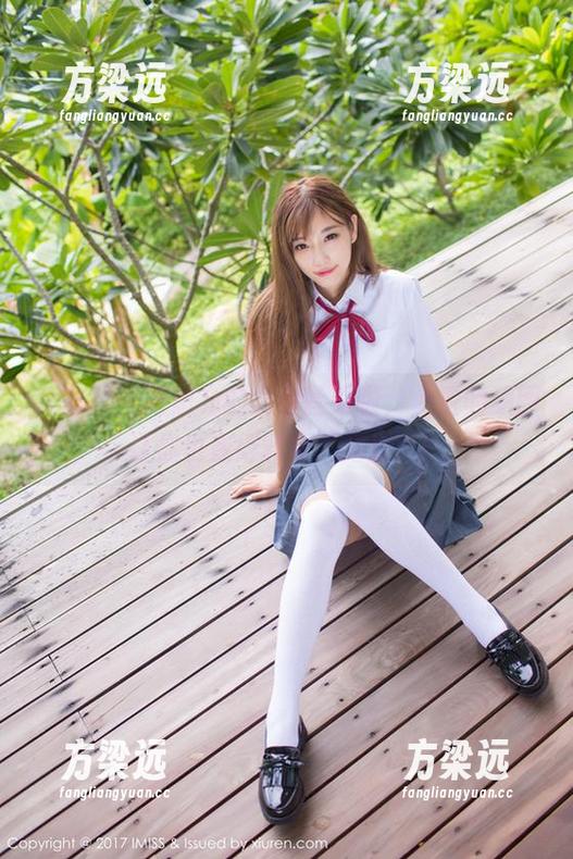 爱蜜社 - 张思允的裤里丝来啦，免费的原图让你也变得非常“高级”！