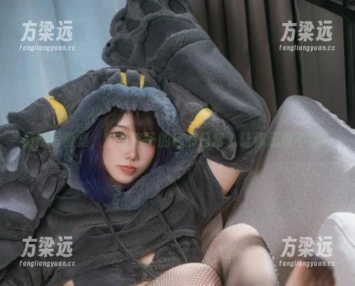 最新写真集，狐洛洛子的秘书日常，让你忍俊不禁！