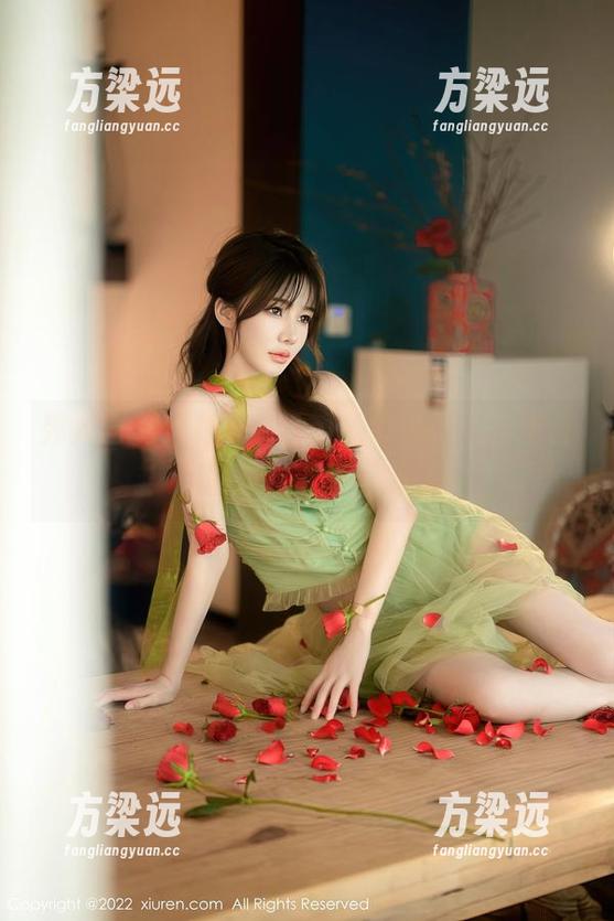 秀人网 - 红裙和Carol周妍希，绝佳组合！原图直接下载，超值！