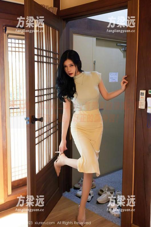 秀人网 - Suki_baby与美足的浪漫：图说无法言表，真正的画外音！
